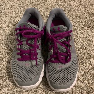 Under Armour tennis shoes